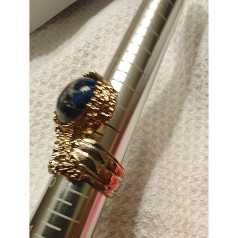 Ring Blue Cabochon Gold Tone Textured Statement Arty Style size 9.5 - Picture 7 of 12